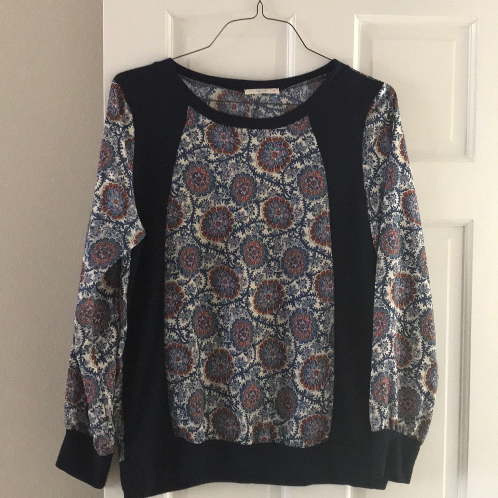 Fun top for casual or work!